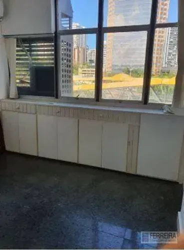 EXCELENTE SALA NO PITUBA PARQUE CENTER - PREÇO OTIMO