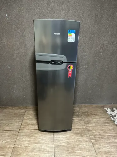 Ótima geladeira inox