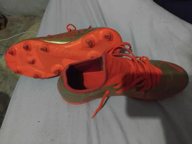 Vendo chuteira puma numeração 41