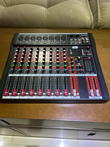 Mesa Mixer Vedo 8 canais