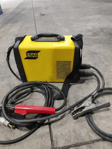 Máquina de solda Esab
