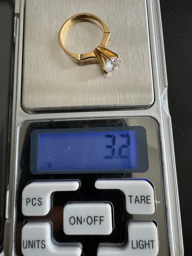 Anel solitário 2k ouro 18k