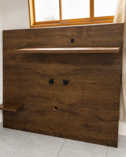 Painel para TV Amadeirado com Prateleira