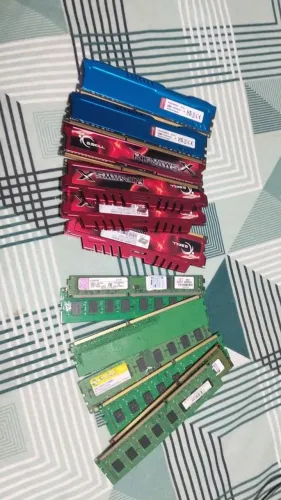 Tenho 11 pentes de memorias Ram ddr3 troco em DDR4
