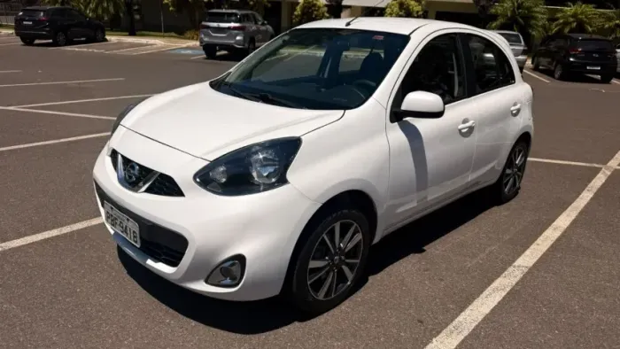 Nissan March SL 1.6 16V Flexstart 5P Aut. 2018
