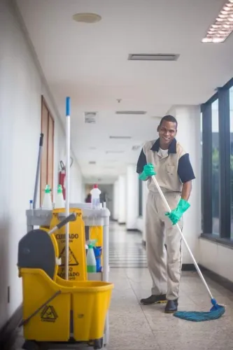 Limpeza Pesada e Pós-Abandono | Casas, Lotes e Imóveis Insalubres