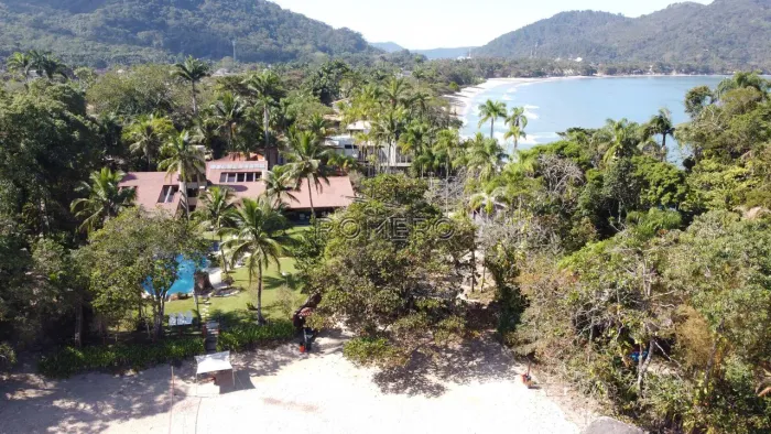 Casa com 5 dorms, Domingas Dias, Ubatuba - R$ 17 mi, Cod: 1807