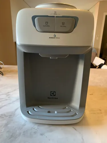 Bebedouro de Água Electrolux Branco com Refrigeração Eletrônica (BE11B)