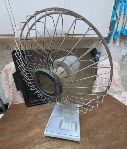Ventilador antigo Arno