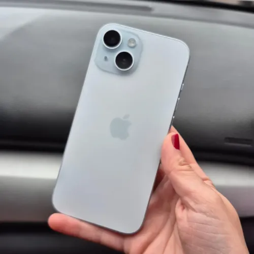 iPhone 15 128GB (PERFEITO ESTADO)