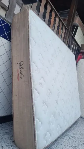 Colchão Queen muito bom,Luxo Aceito Cartão e Entrego