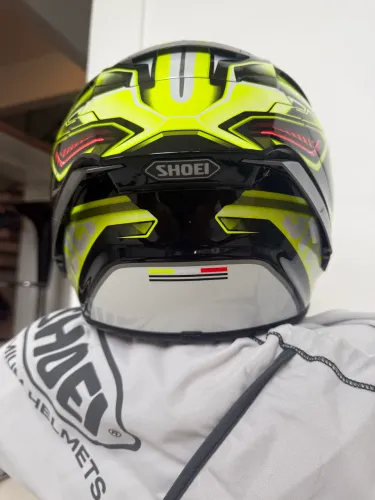 Capacete shoei
