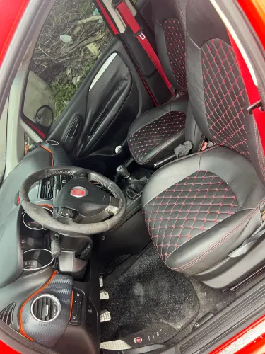Fiat Punto Sporting 1.8 Flex 8v/16v 5P 2013