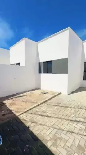 Casa à Venda em Paratibe
