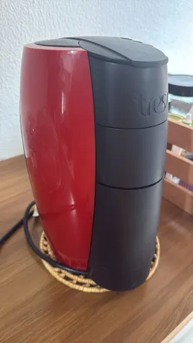Cafeteira Tres Corações Espresso Lov automática vermelho 110v