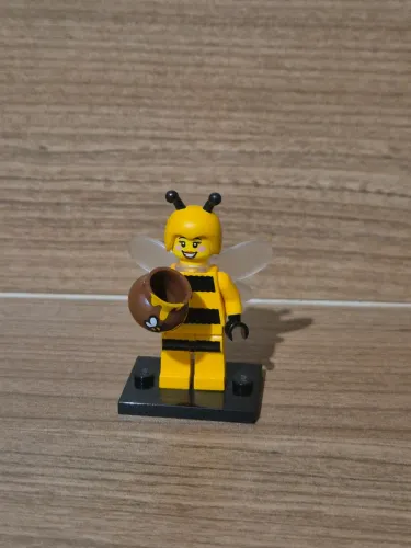 Lego Minifigure Bumblebee Girl