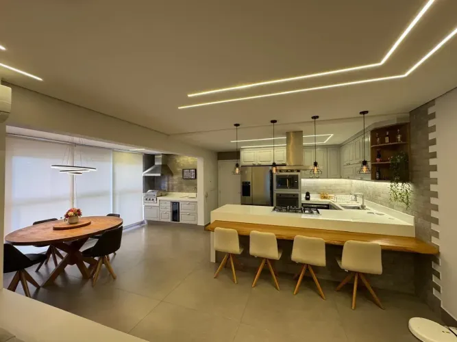 Apartamento para venda tem 120 metros quadrados com 3 quartos