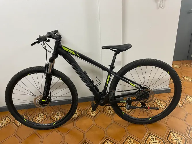 Vendo duas bicicletas CALOI E OGGI