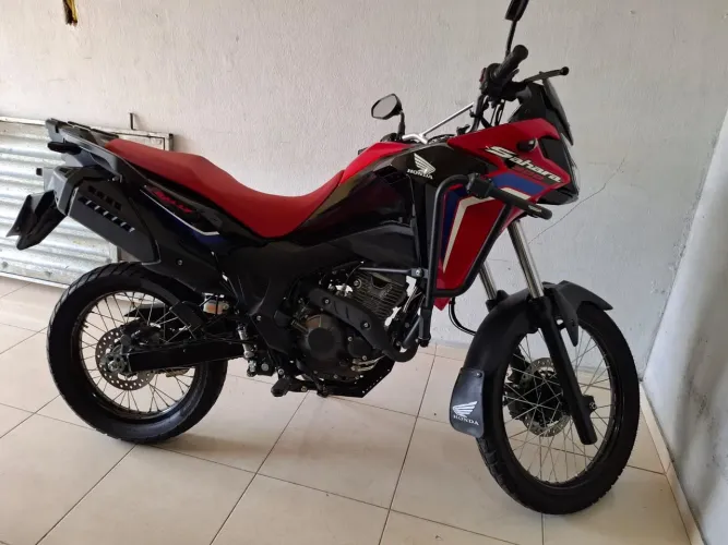 Moto XRE sahara rally 300 moto semi nova apenas 1.700 km