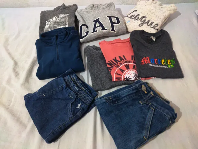 Lote de Roupa infantil com 9 peças...