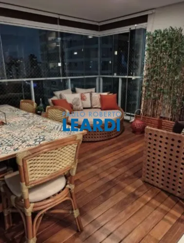 APARTAMENTO - VILA MARIANA - SP