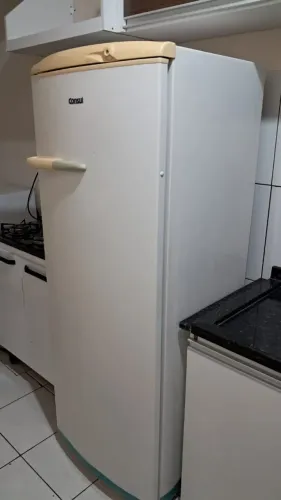 Geladeira Consul 360 litros - funcionando - em Campo Mourão