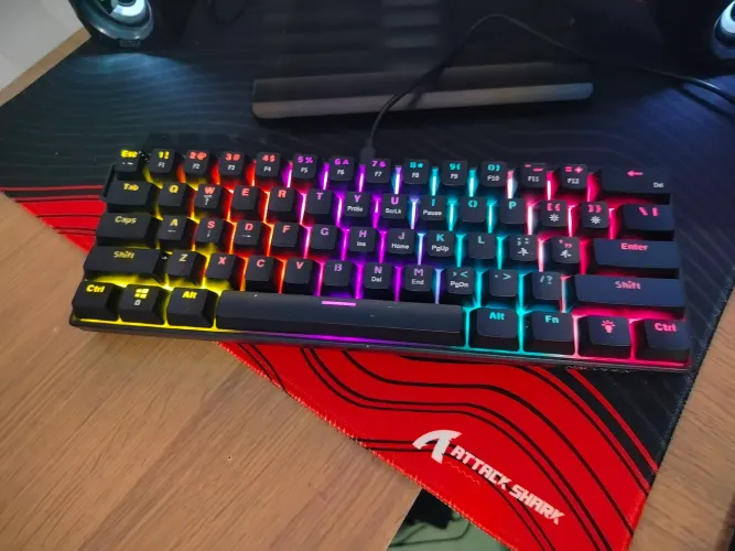 Teclado NK61 RGB