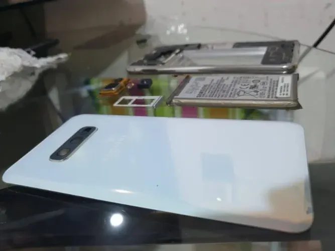 carcaça bateria e camera s10e sem placa e sem tela