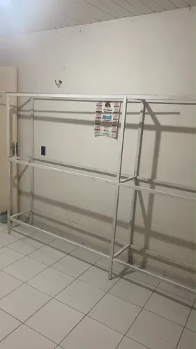 Pratileira de ferro