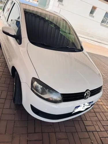 Volkswagen Fox 1.0 MI Total Flex 8V 5P 2014