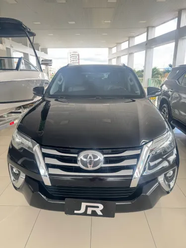 Toyota Hilux SW4 SRX 4X4 2.8 TDI 16V Dies. Aut. 2020