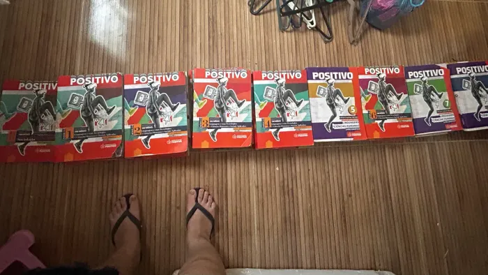 Livros positivo do 1 ano EM e 2 ano EM