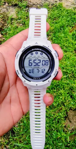 Relógio Esportivo Digital SYNOKE P9813 Branco - Aprova d'água 5ATM (50 metros)