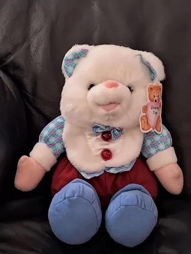 Ursinho Pelúcia toca música 