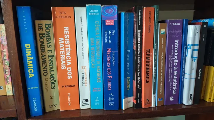 Livros acadêmicos