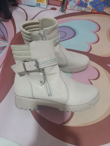Bota semi nova n°34, marca Mississipi