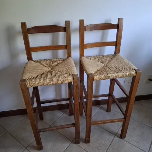 Linda cadeira mineira antiga.<br>Vendo por R$450,00