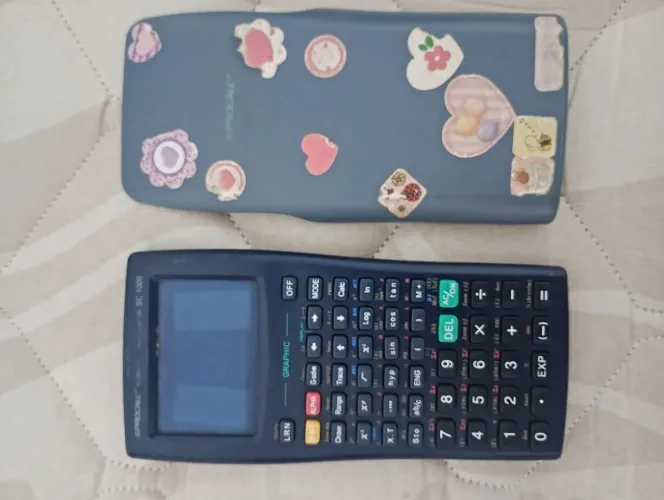 Calculadora científica ProCalc SC1000 360 funções (precisa de bateria nova)