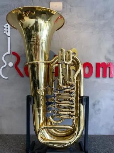 Tuba ST Petesburgo - Usada 