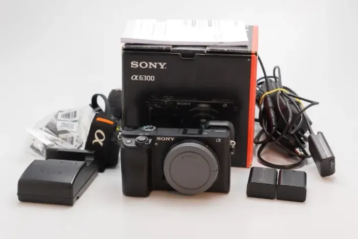 Câmera Sony a6300 completa na Caixa + 2 baterias