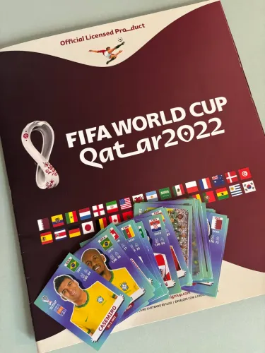 álbum oficial vazio - COPA 2022 + 31 figurinhas