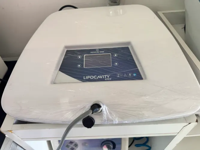 Aparelho de lipocavitacao lipo sem corte 
