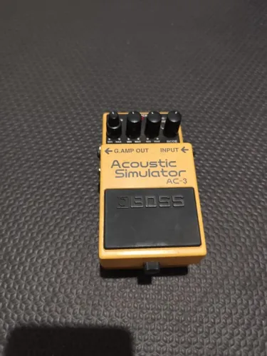 Pedal Para Guitarra Boss Ac-3 Acoustic Simulator Cor Amarelo