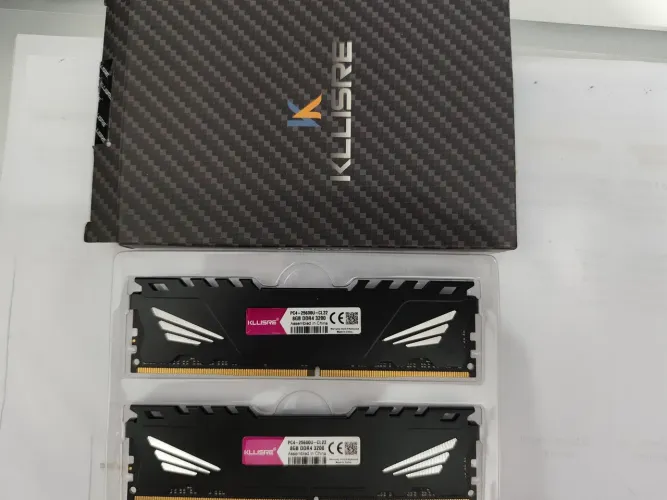 2x memória ram DDR4 (8gb cada)