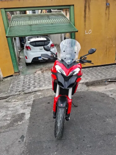 VENDO OU TROCO MOTO POR FIORINO