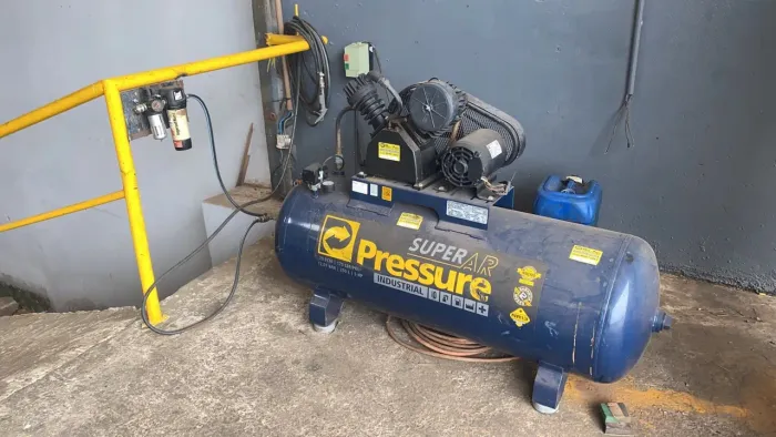 Compressor 20 Pés 250L