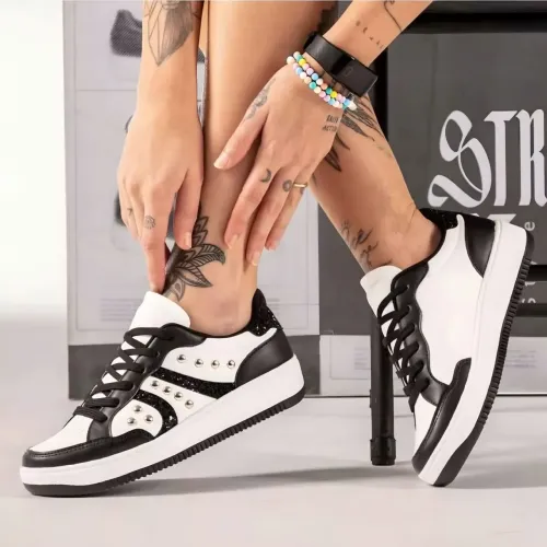 Tênis Feminino Sneakers Com Metais Loren Branco e Preto Brilho Glitter Vittal