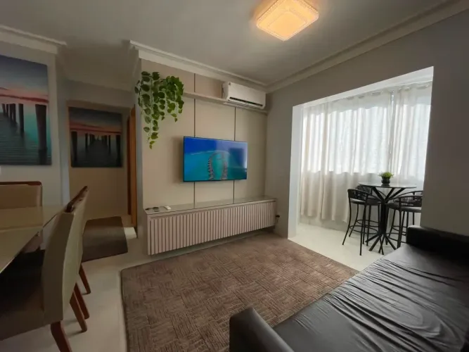 Apartamento em Caldas Novas 2 Quartos sendo 1 Suíte com 6 piscinas