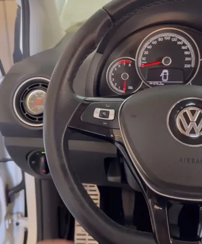 Volkswagen Up! Move 1.0 TSI Total Flex 12V 5P 2018