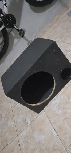 Caixa de som automotiva para subwoofer 12"